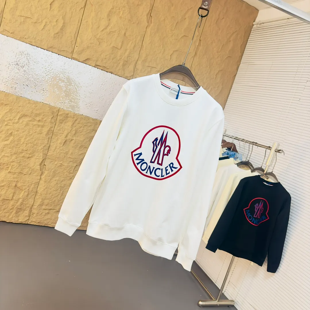 ： 🤳𝐌𝐎𝐍𝐂𝐋𝐄𝐑 ：☑️ 440 👕 ：☑️ 1*1 。🔜 。 ：☑️ 3D ，🇧🇫 1：1 。 ， ， ！🇲🇩 ！ Size：☑️S 〰️M 〰️L 〰️XL 〰️XXL